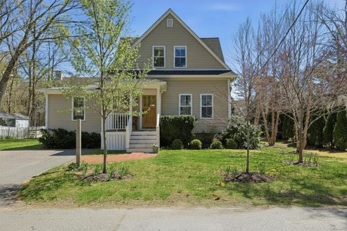 69 Potter St, Concord, MA, 01742-3509 | Card Image