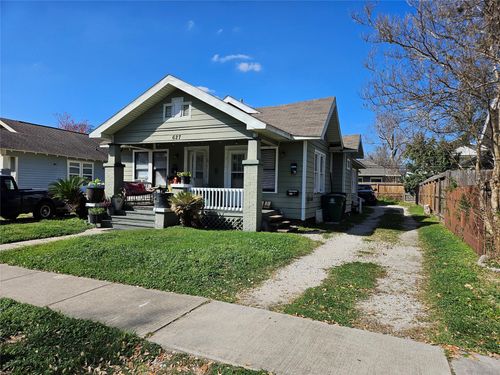 627 E 14th St, Houston, TX, 77008-4608 | Card Image