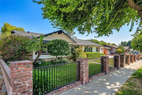 4676 Kleberg St, Simi Valley, CA, 93063-1821 | Card Image