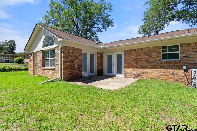 2213 Suanne Dr, House other with 3 bedrooms, 2 bathrooms and null parking in Tyler TX | Image 27
