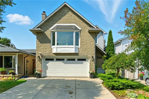 10 Millpond Pl, Hamilton, ON, L8W2W7 | Card Image