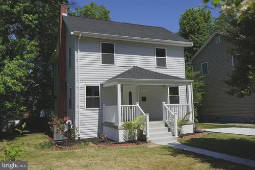 111 Mohican Dr, OXON HILL, MD, 20745-1304 | Card Image