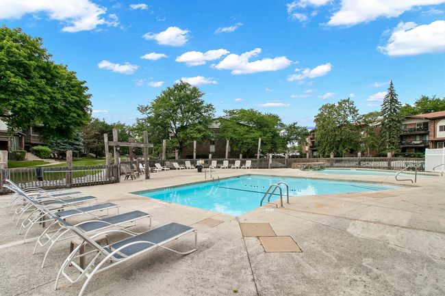 APT-704 - 14001 James Dr, Condo with 2 bedrooms, 2 bathrooms and 1 parking in Crestwood IL | Image 13