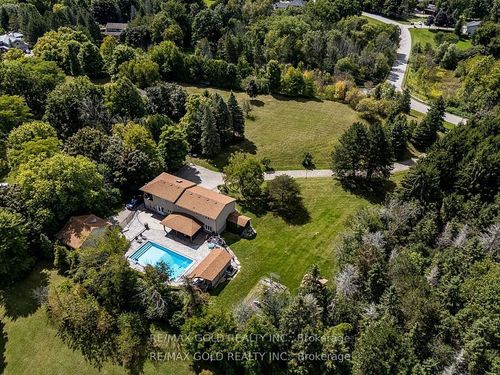 110 Palmer Cir, Bolton, ON, L7E0A5 | Card Image