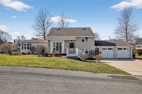 2026 Oriole Dr, Aliquippa, PA, 15001-4218 | Card Image