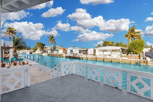 1250 27th Street Ocean, Marathon, FL, 33050-4211 | Card Image