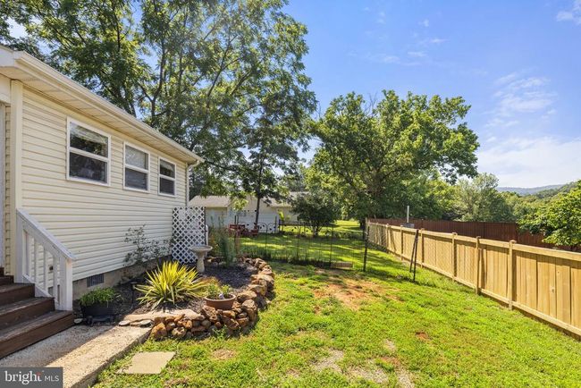 381 Youngs Dr, House other with 2 bedrooms, 2 bathrooms and null parking in FRONT ROYAL VA | Image 7