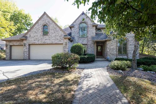 W7619 Koshkonong Lake Rd, Fort Atkinson, WI, 53538-8719 | Card Image