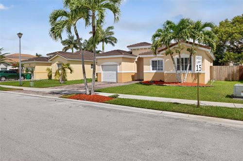 4281 Ne 16th St, Homestead, FL, 33033-6033 | Card Image