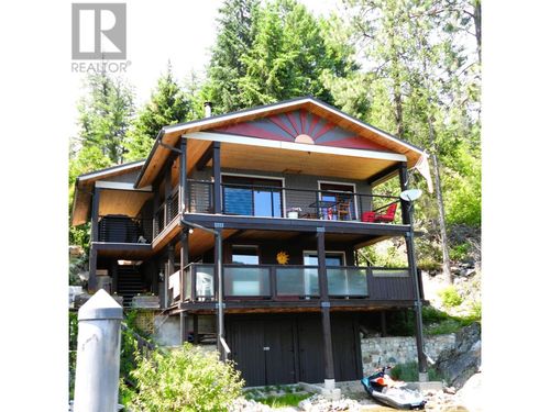2386 W Lake Dr, Christina Lake, BC, V0H1E2 | Card Image