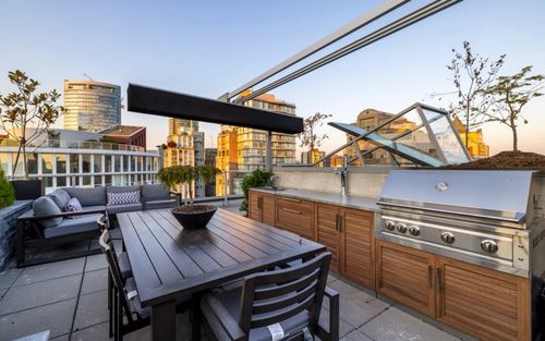 ph2502-999 Seymour Street, Vancouver, BC, V6B0M5 | Card Image