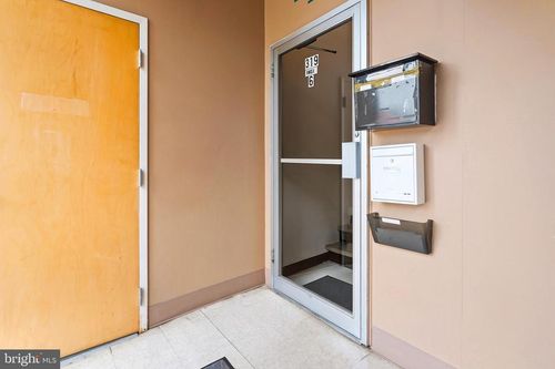 unit-6-309 W Landis, Vineland, NJ, 08360 | Card Image