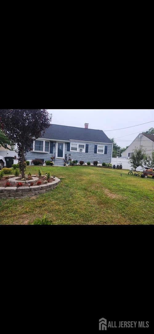 113 S Mckinley Ave, Iselin, NJ, 08830-2312 | Card Image