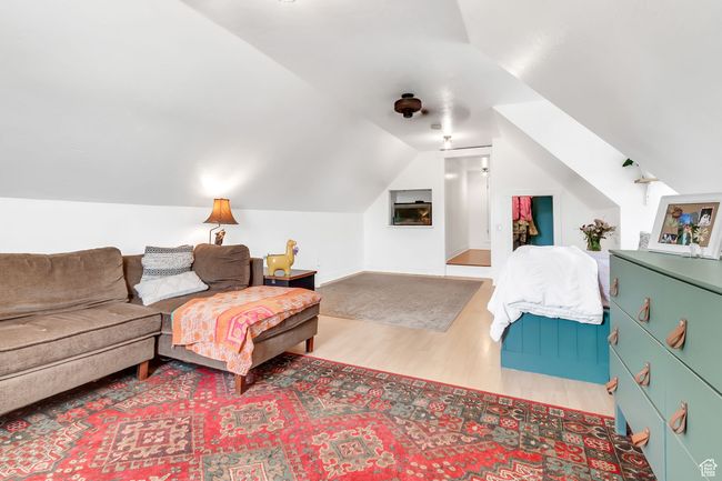 Loft/Bonus room above the garage | Image 40