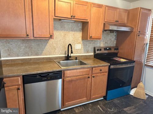 28b-21 Monhegan Ct, Nottingham, MD, 21236-3325 | Card Image
