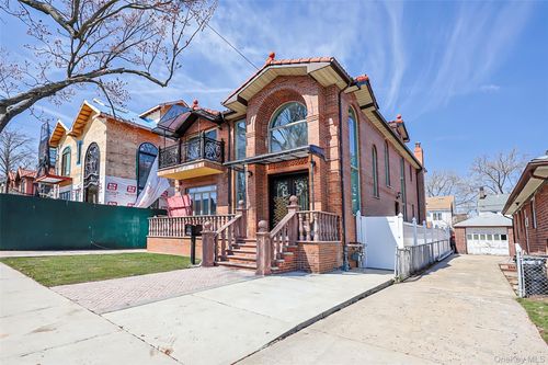 147-25 18th Ave, Whitestone, NY, 11357 | Card Image