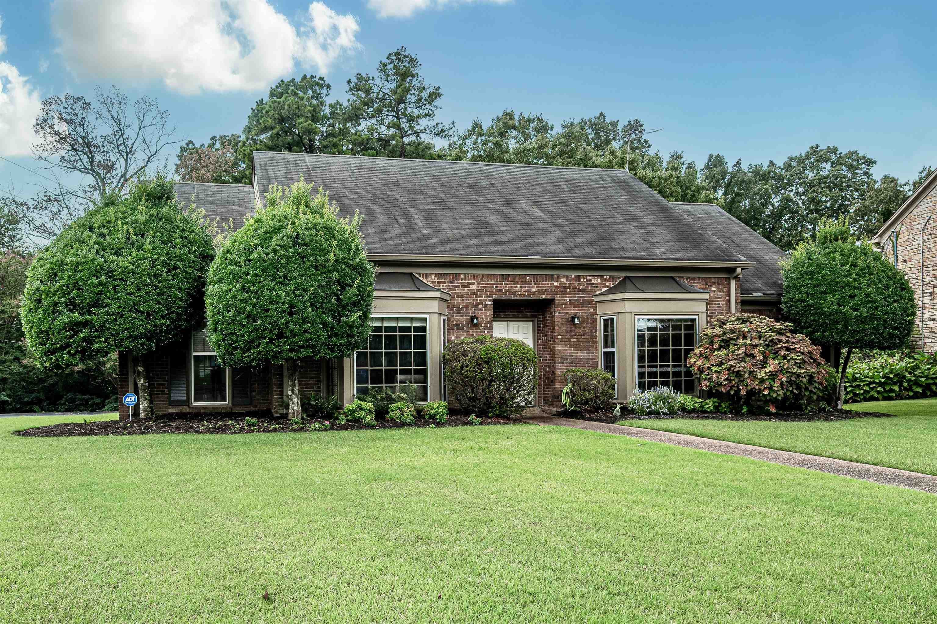 Bryn Mawr Cir, Germantown, TN 38138