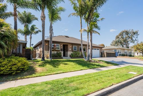 297 Rancho Dr, Ventura, CA, 93003-4652 | Card Image