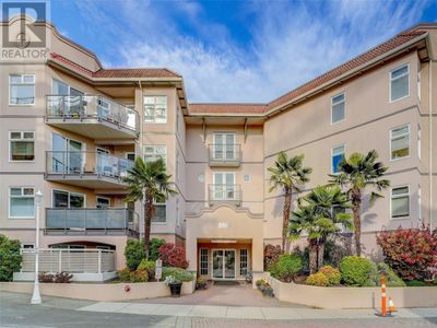 212 - 1085 Tillicum Rd, Condo with 2 bedrooms, 2 bathrooms and 1 parking in Esquimalt BC | Image 1