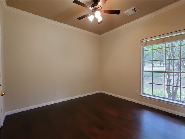 10400 W Cave Loop, House other with 4 bedrooms, 2 bathrooms and 5 parking in Dripping Springs TX | Image 23