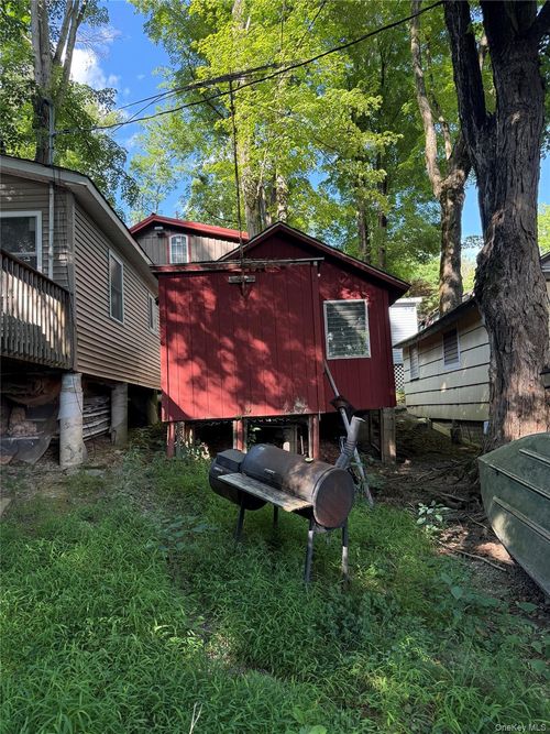 a-13-266 Sylvan Lake Rd, Hopewell Junction, NY, 12533-5417 | Card Image