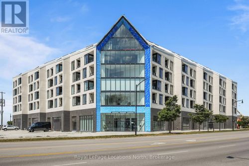 31 Huron St, Collingwood, ON, L9Y5T7 | Card Image