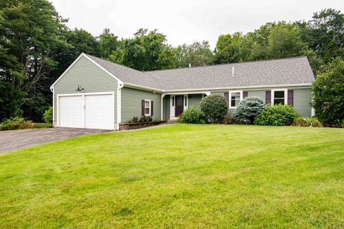 8 Mulligan Dr, Dover, NH, 03820-4100 | Card Image
