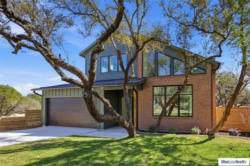 18305 Lake Oaks Dr, Jonestown, TX, 78645-3009 | Card Image