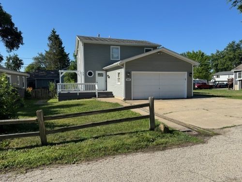 425 Northlake Rd, Lakemoor, IL, 60051-8730 | Card Image