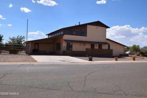 121 Hipkoe Dr, Winslow, AZ, 86047-2147 | Card Image