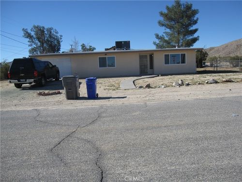5954 Valley View St, Joshua Tree, CA, 92252-2040 | Card Image