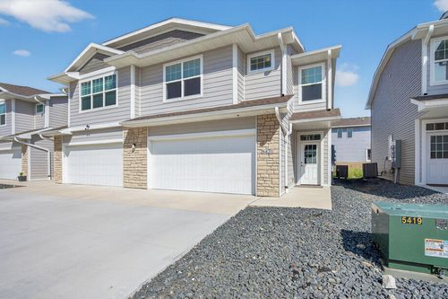 5421 154th Ct, Urbandale, IA, 50323-1211 | Card Image