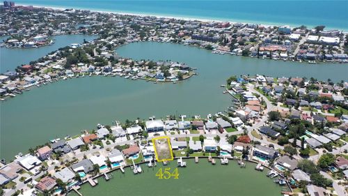 454 Harbor Dr S, INDIAN ROCKS BEACH, FL, 33785-3156 | Card Image