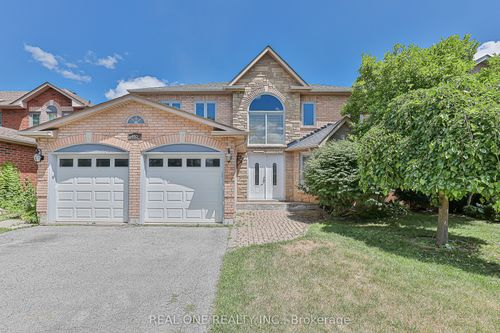 493 Sandalwood Crt, Oshawa, ON, L1G7X9 | Card Image