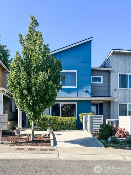 826 Sw 96th Pl, Seattle, WA, 98106-2955 | Card Image