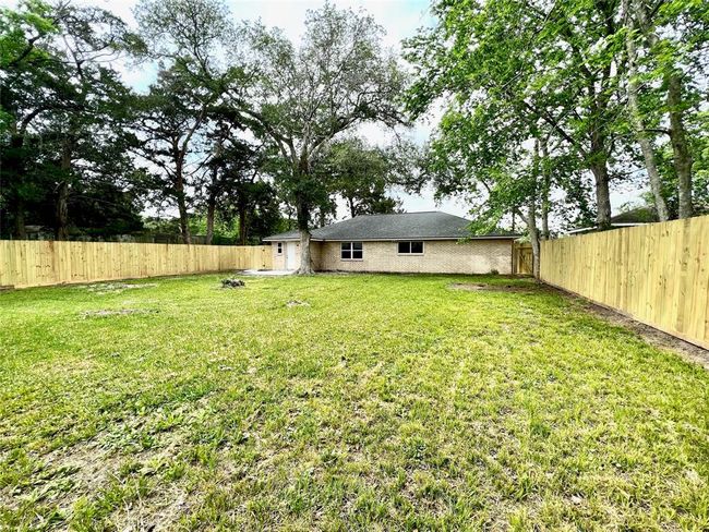 813 Cedar Lawn Dr, House other with 3 bedrooms, 2 bathrooms and null parking in Alvin TX | Image 26