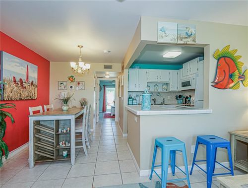 apt-104-33 Pine Arbor Ln, VERO BEACH, FL, 32962-4637 | Card Image