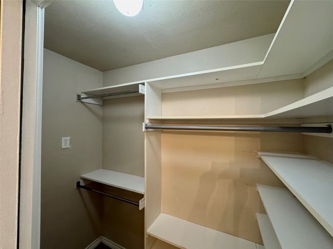 2009 Hickory Tree Rd, House other with 3 bedrooms, 2 bathrooms and null parking in Balch Springs TX | Image 12