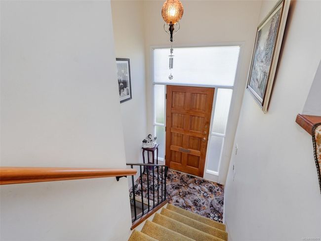 1531 Knight Ave, House other with 5 bedrooms, 3 bathrooms and 2 parking in Saanich BC | Image 18
