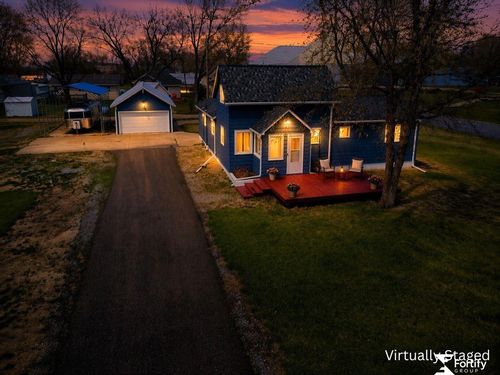 224 S Market St, Shickley, NE, 68436-4038 | Card Image