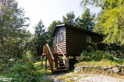 6421 Kennisis Island, House other with 2 bedrooms, 1 bathrooms and 5 parking in Haliburton ON | Image 3