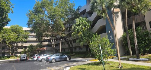 apt-417-1000 Colony Point Cir, Pembroke Pines, FL, 33026-2924 | Card Image