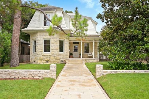 1112 W 10th St, Austin, TX, 78703-4907 | Card Image