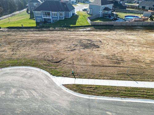 Lot 9 E Stonecreek Ave, Tonganoxie, KS, 66086 | Card Image