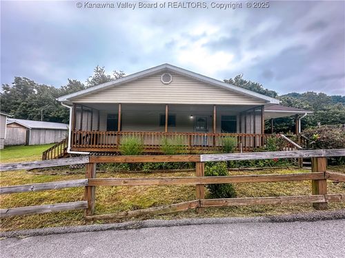 6 Farley St, Chapmanville, WV, 25508 | Card Image