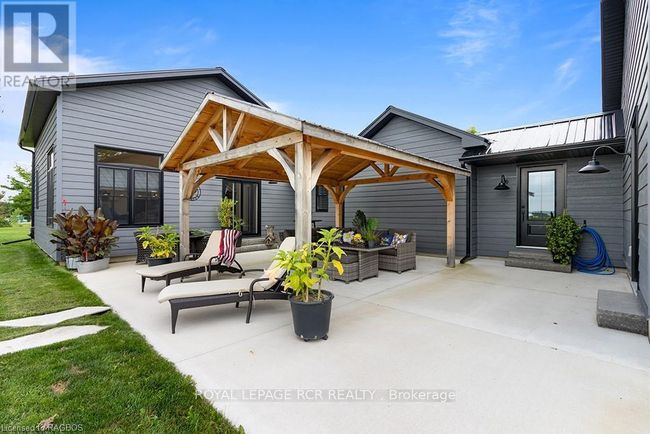 408082 Grey Road 4, House other with 3 bedrooms, 3 bathrooms and 13 parking in Maxwell ON | Image 34