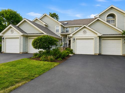 184 W Hamilton Dr, Palatine, IL, 60067-3486 | Card Image