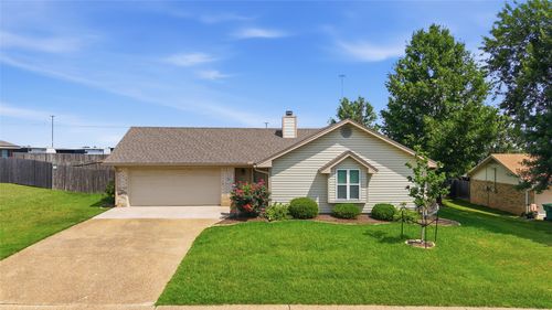 200 E San Benito Dr, Robinson, TX, 76706-4856 | Card Image