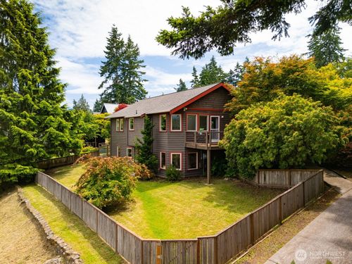 2110 Julia Ave, Bellingham, WA, 98225-8114 | Card Image