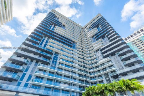 1007-121 Ne 34th St, Miami, FL, 33137-3865 | Card Image